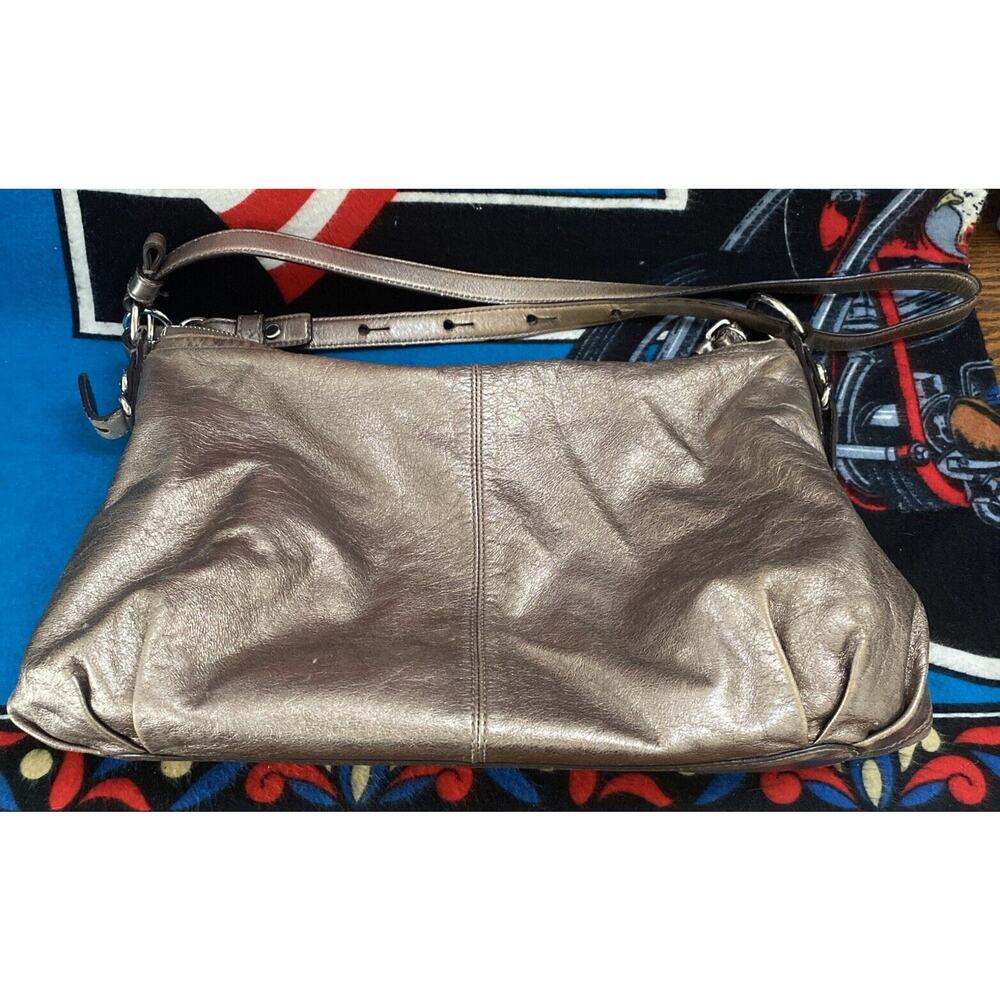 Vintage Coach Leather Metallic Large Wristlet Silver Burgundy (Very Nice) Clean